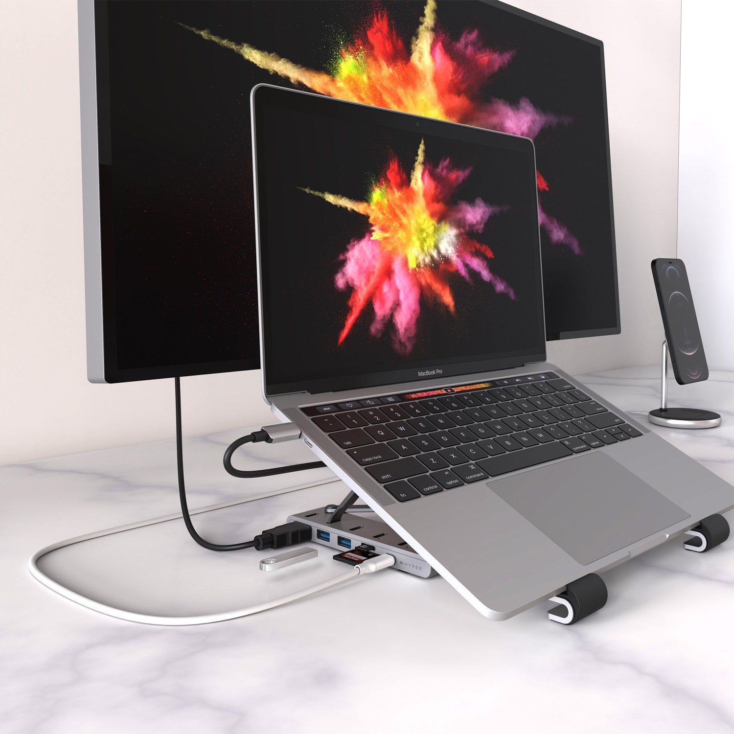 <タイムセール>HyperDrive 7-in-1 USB-Cハブスタンド